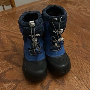 The North Face snow boots, size 13.